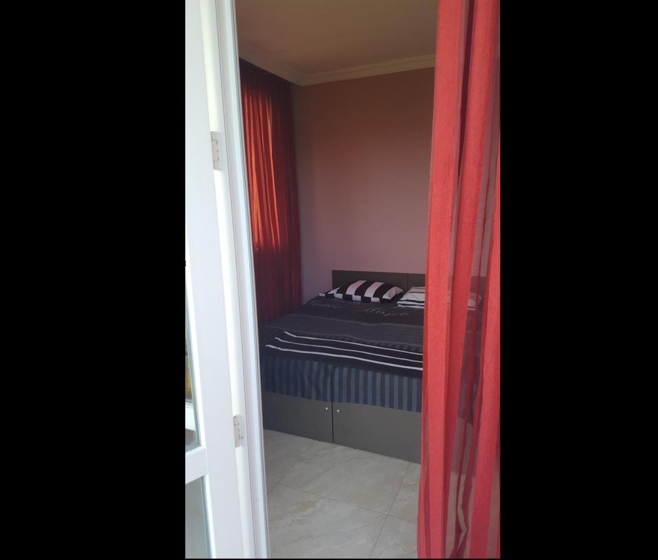 Hotel Near The Sea 코불레티 외부 사진